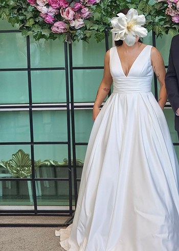 V Yaka A Kesim Modern Beyaz Gelinlik - Görsel 4