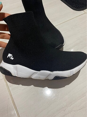 Kadın spor ayakkabı - Görsel 2