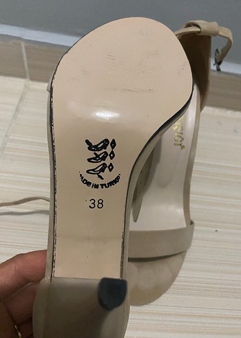 Bej İnce Topuklu Kadın Abiye Ayakkabı - Görsel 4