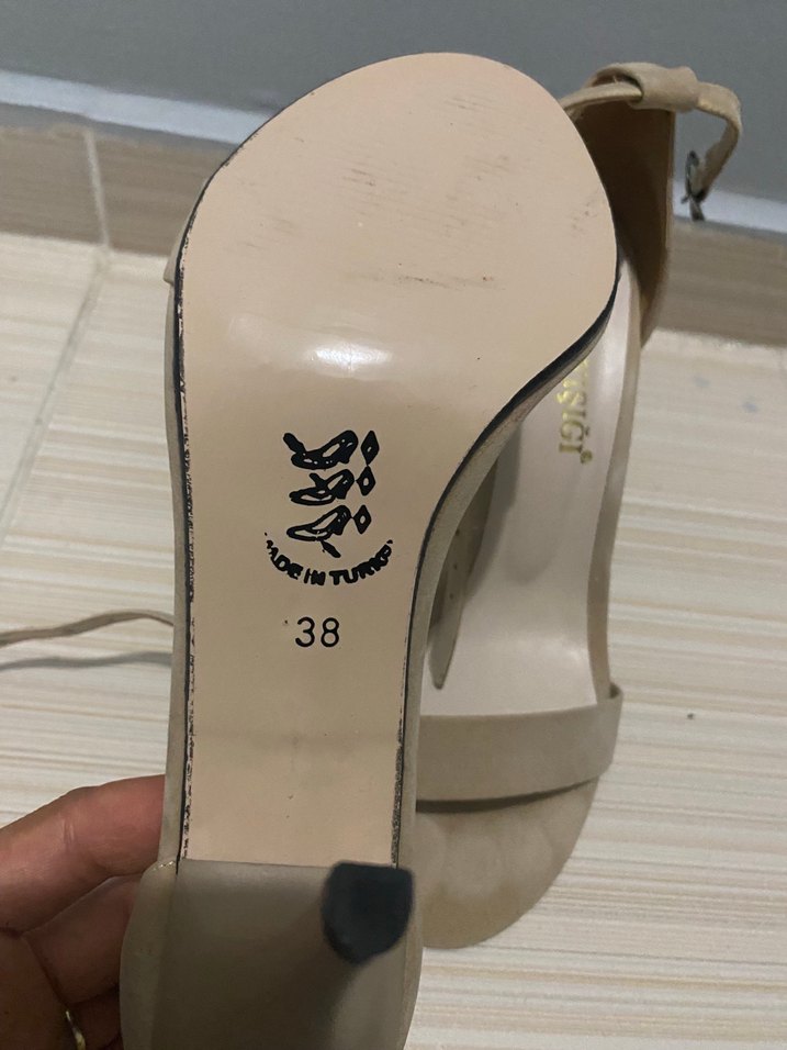 Bej İnce Topuklu Kadın Abiye Ayakkabı - Görsel 4