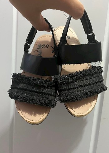 Kız Çocuk Siyah Fırfırlı Bohem Sandalet - Görsel 2