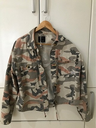 Bershka kamuflaj ceket