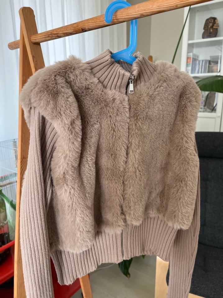 Bej Yünlü Kürk Detaylı Midi Hırka - Görsel 2