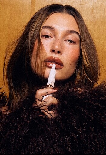  Beden Renk Rhode Cinnamon Roll Lip Tint