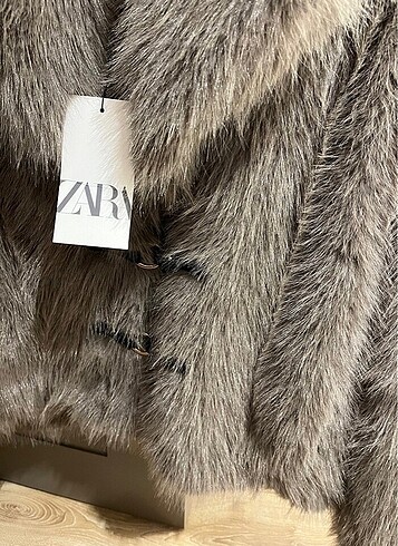 Zara Zara kürk