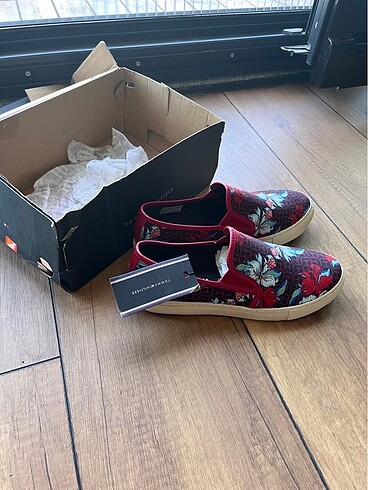 Tommy Hilfiger Tommy kadın ayakkabı