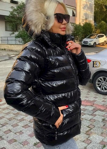 Moncler Kadın Siyah Mini Kısa Parlak Mont