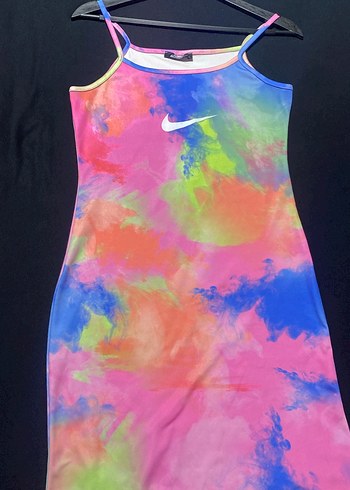 Nike Renkli Soyut Desenli İnce Askili Atlet