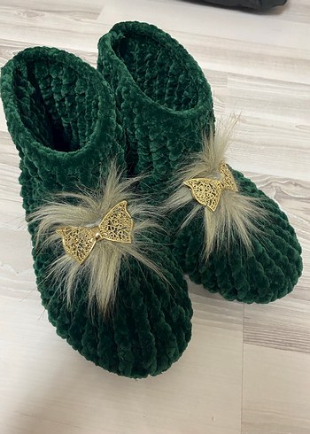 Yeşil Örgü Kadın Ev botu - Görsel 3