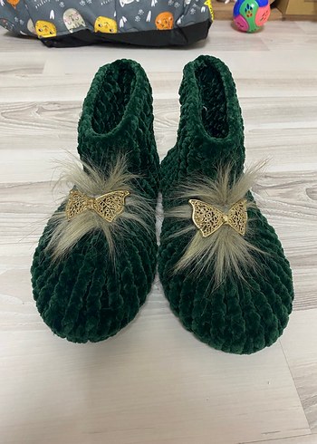 Yeşil Örgü Kadın Ev botu - Görsel 2