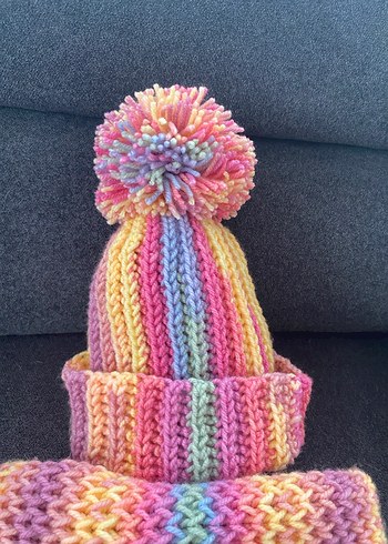 Kız Çocuk Renkli Batik Örgü Bere ve Atkı Seti - Görsel 3