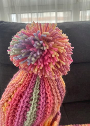 Kız Çocuk Renkli Batik Örgü Bere ve Atkı Seti - Görsel 7