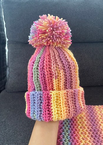 Kız Çocuk Renkli Batik Örgü Bere ve Atkı Seti - Görsel 6