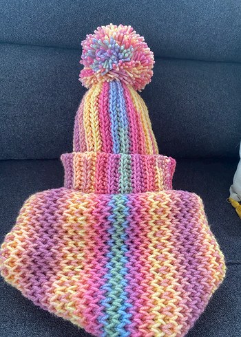 Kız Çocuk Renkli Batik Örgü Bere ve Atkı Seti - Görsel 4