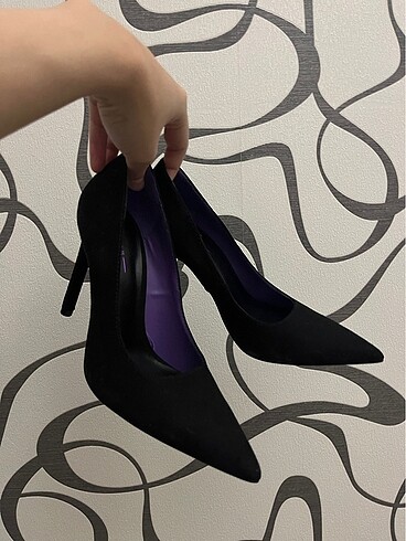 Bershka siyah süet stiletto