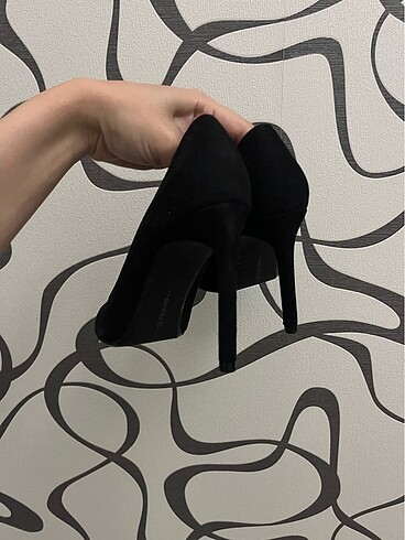 35,5 Beden Bershka siyah süet stiletto