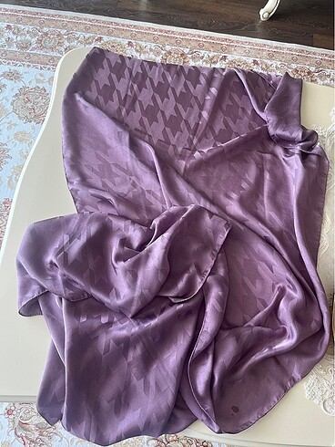 Sorunsuz şal mor
