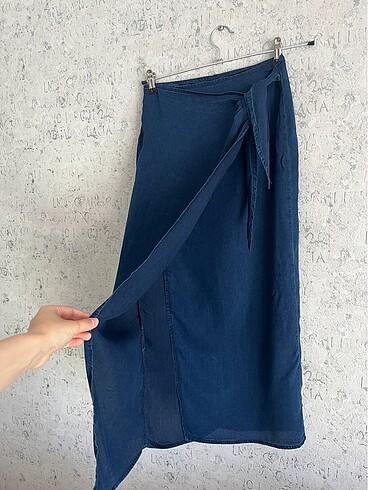 Mango Mango koyu denim lacivert bağlamalı etek