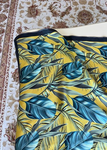 Vakko W collection yapraklı yeşil eşarp
