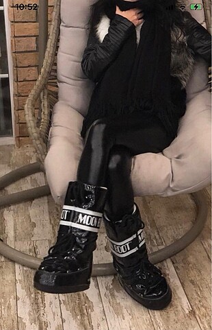 Moon boot