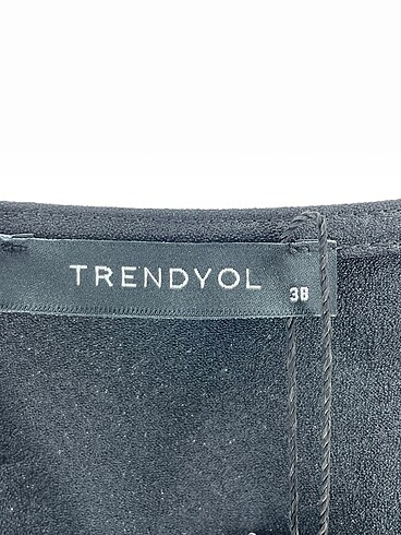 36 Beden siyah Renk Trendyol & Milla Kısa Elbise %70 İndirimli.