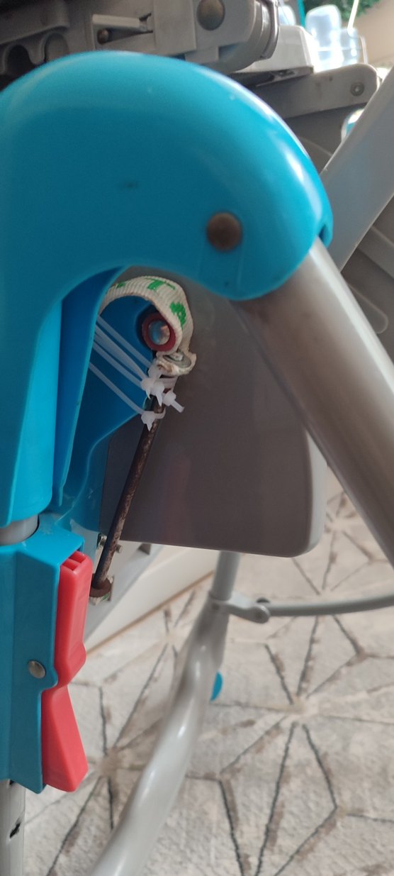 Gri Bebek Mama Sandalyesi - Görsel 4