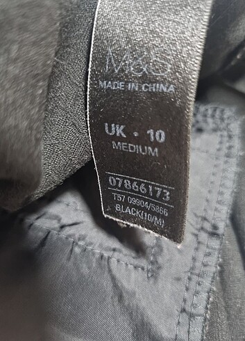 38 Beden siyah Renk Marks & Spencer modern Super slim siyah pantolon