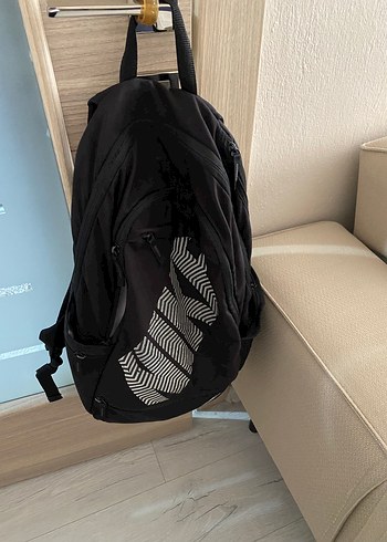 Beden Nike Siyah Baskılı Kadın Sırt Çantası