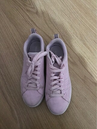 Pembe Adidas
