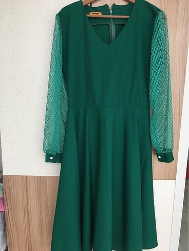 Yeşil şık elbise