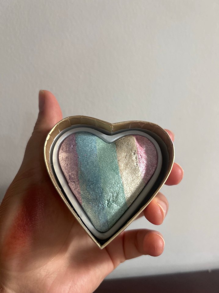 Bej Kalp Şeklinde Makyaj Süngeri - Görsel 5