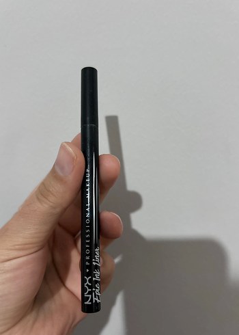 NYX NYX Siyah Profesyonel Eyeliner Kalemi