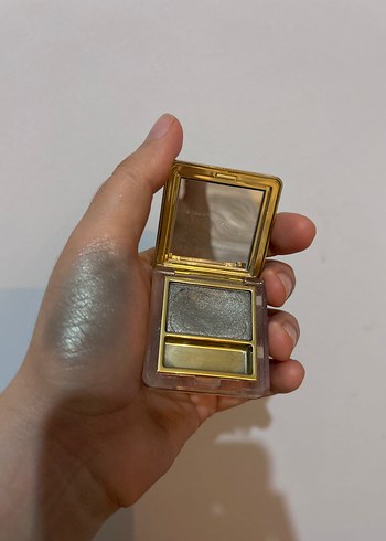 Parlak Altın Pudra este lauder - Görsel 2