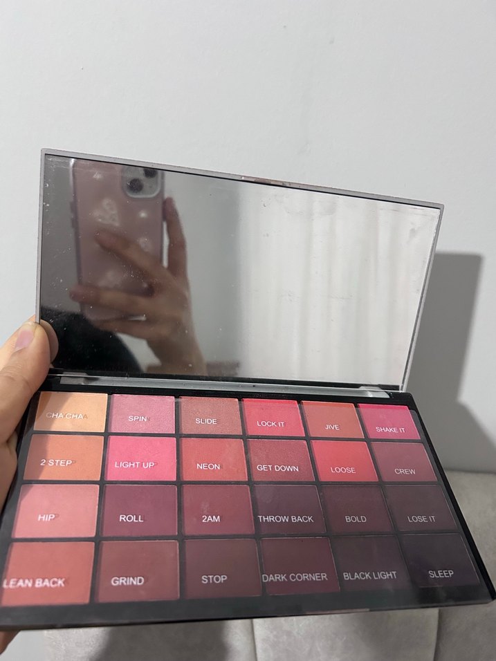 Parlak Bej Revolution Far Paleti - Görsel 4