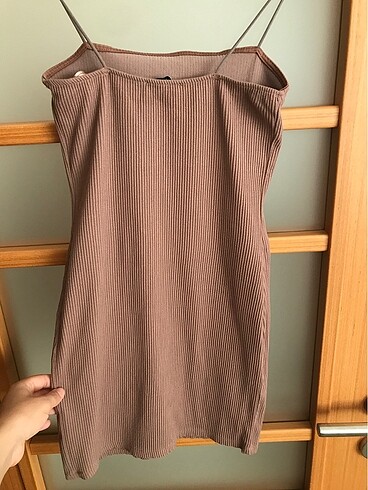 Bershka Askılı kahverengi elbise