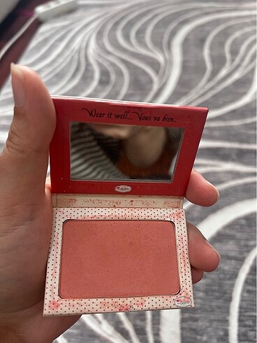 The balm blush