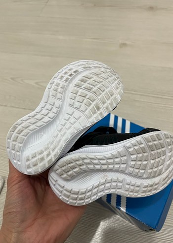 Nike Erkek Çocuk Siyah Cırtlı Spor Ayakkabı