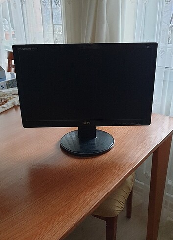 LG Monitör 