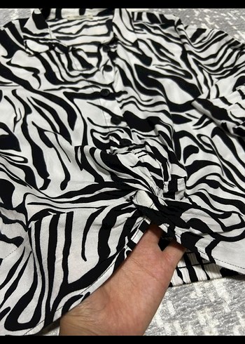 Zebra Desenli Uzun Kollu Mini Kadın Bluz - Görsel 3