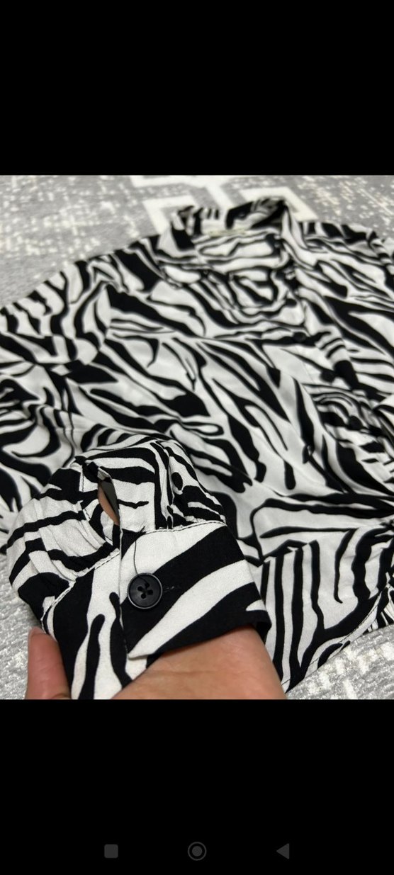 Zebra Desenli Uzun Kollu Mini Kadın Bluz - Görsel 2