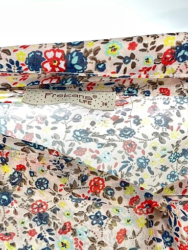 36 Beden çeşitli Renk PreLoved Gömlek %70 İndirimli.
