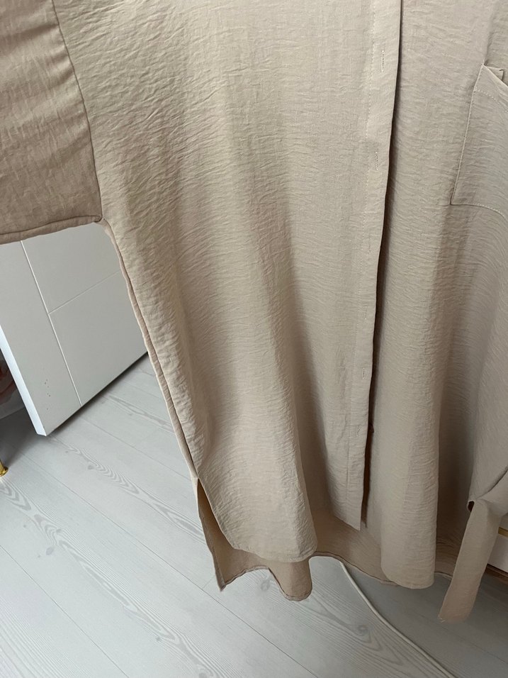 Düğmeli Bej  Kadın Gömlek - Görsel 2