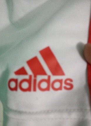 s Beden Adidas orjinal şort