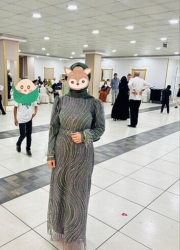 Yeşil kolları tüllü abiye - Görsel 3