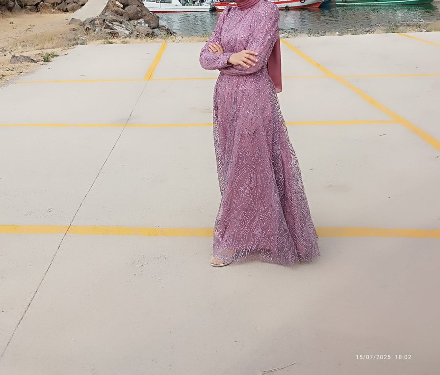 Pembe İşlemeli Uzun Abiye Elbise - Görsel 2