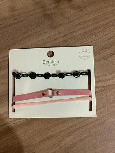 Bershka choker kolye