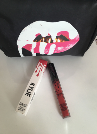 universal Beden Kylie Jenner Lipstick