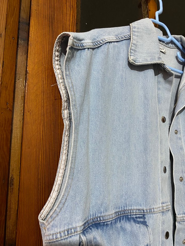 Düğmeli Kolsuz Bej Denim Ceket - Görsel 2