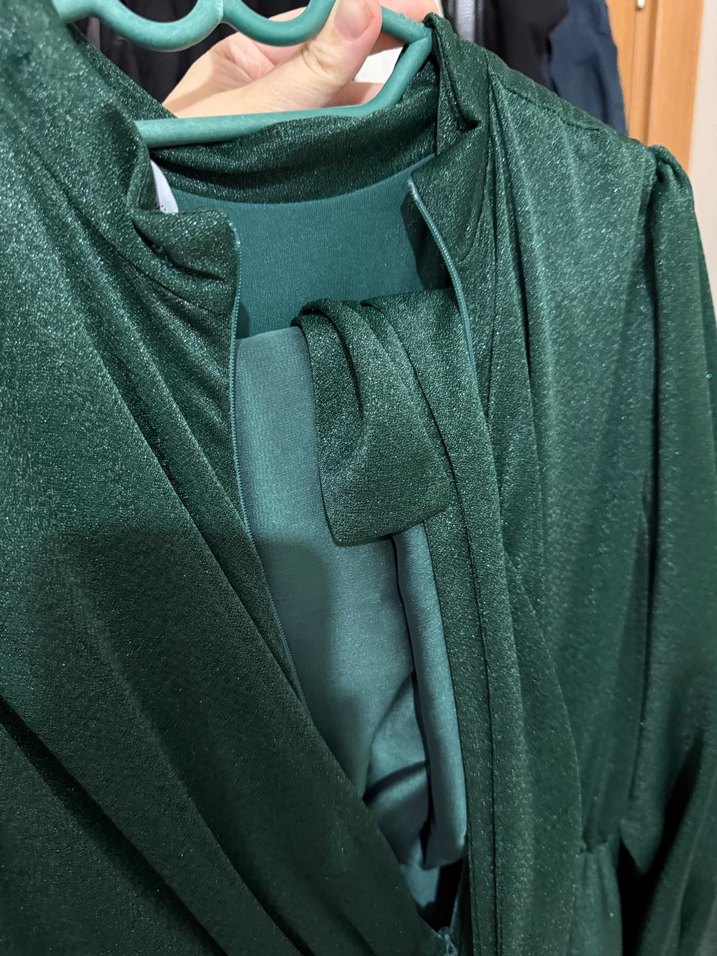 Uzun Yeşil Bohem Drapeli Abiye Elbise - Görsel 4