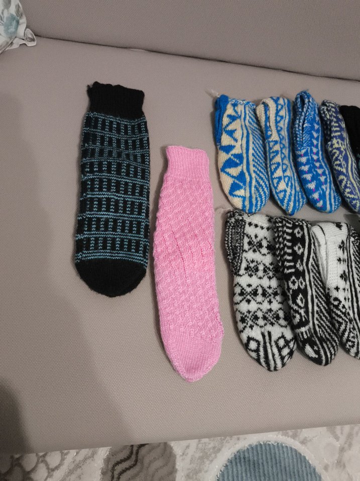 23 adet kadın örgü patik - Görsel 3